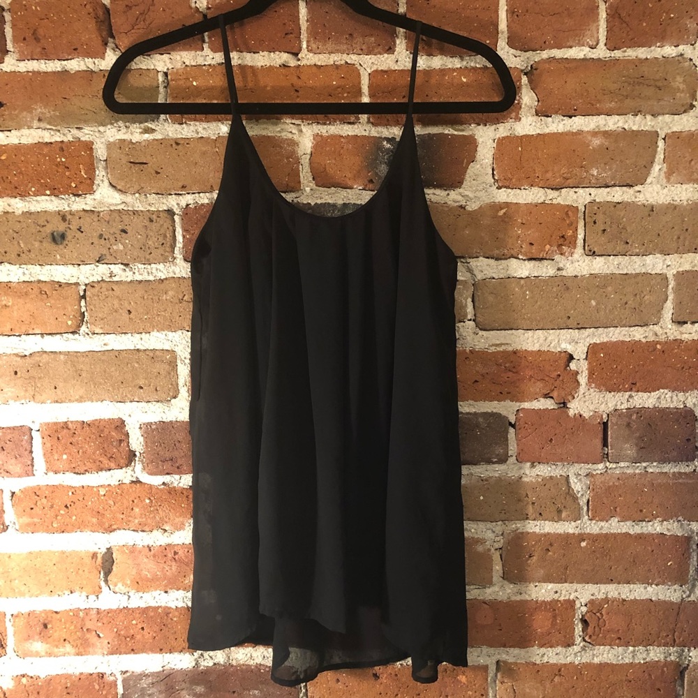 Simple black tank